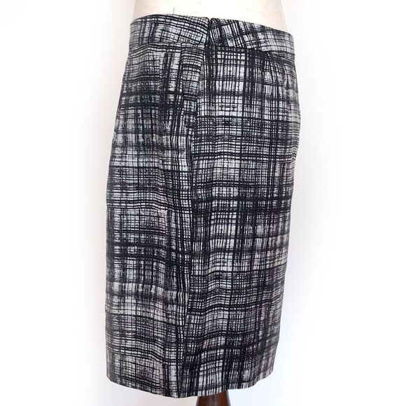 Ann Taylor Loft Black Cotton Silk Mini Skirt Sz 8 - Picture 2 of 6